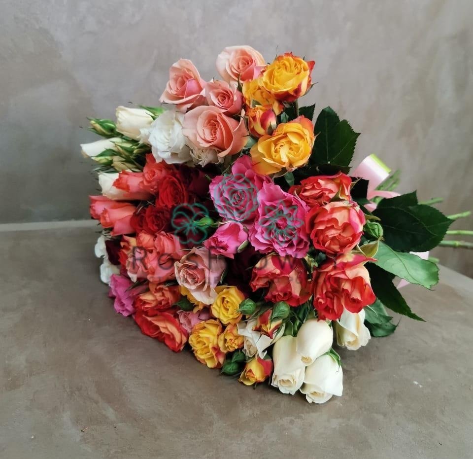 Букет цветов из: Розы в Семикаракорске