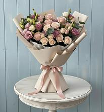 Букет цветов из:  Розы и Лизиантусы #REPLACE_PRED# Семикаракорске