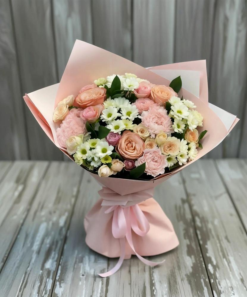 Букет цветов из: Гвоздики, Розы и Хризантемы в Семикаракорске