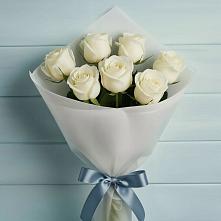 Букет 7 Белых роз Эдлесс Лав в Семикаракорске