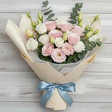 Букет цветов из:  Лизиантусы в Семикаракорске