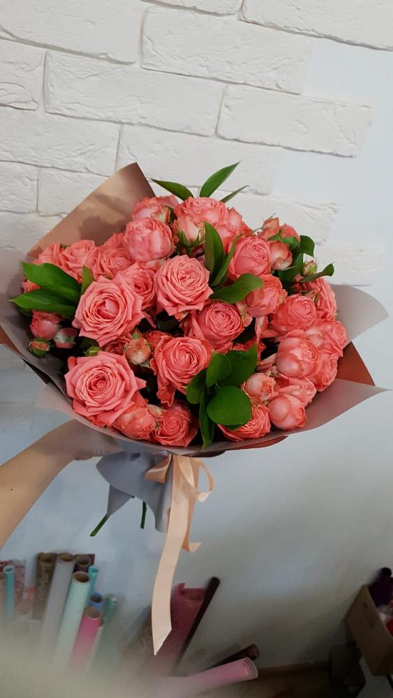 Букет цветов из: Розы в Семикаракорске