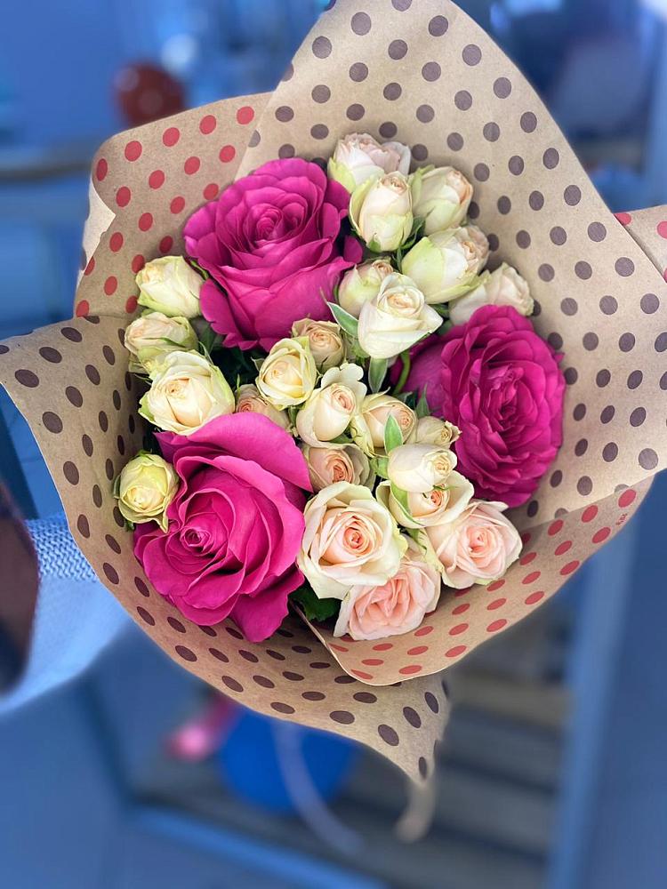 Букет цветов из: Розы в Семикаракорске