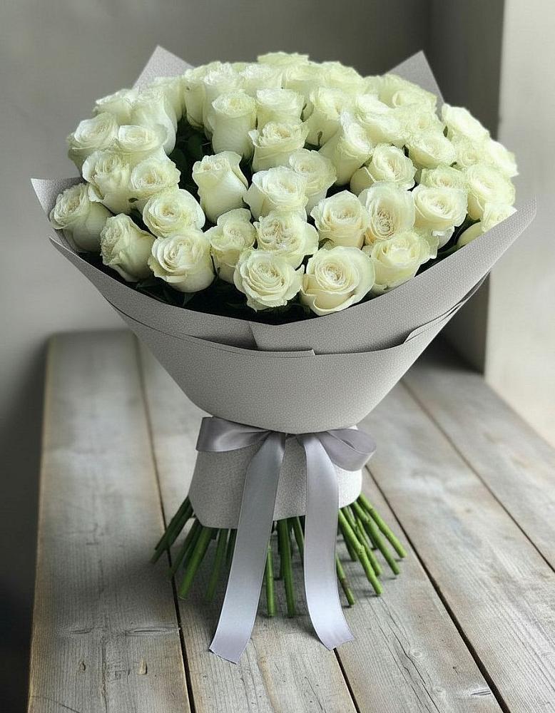 Букет 35 Белых роз в Семикаракорске