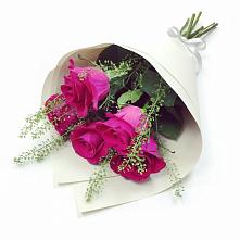 Букет цветов из:  Розы в Семикаракорске