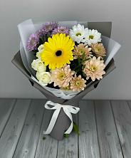Букет цветов из:  Розы, Герберы и Хризантемы в Семикаракорске