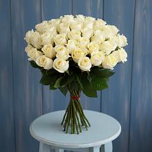 Букет 51 Белая роза Эдлесс Лав в Семикаракорске