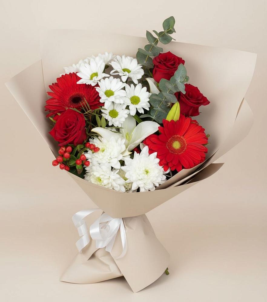 Букет цветов из: Розы, Хризантемы, Герберы и Лилии в Семикаракорске