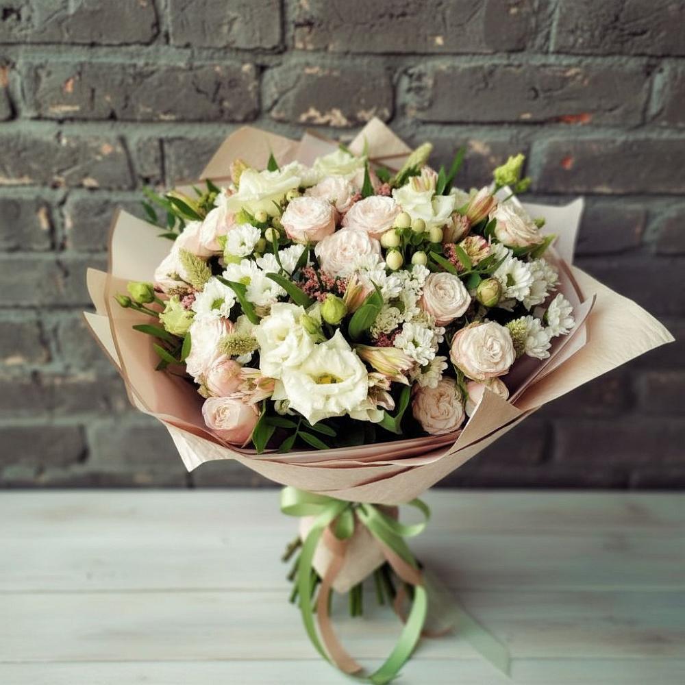 Букет цветов из: Альстромерии, Розы и Хризантемы в Семикаракорске