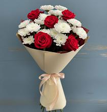 Букет цветов из:  Розы и Хризантемы в Семикаракорске
