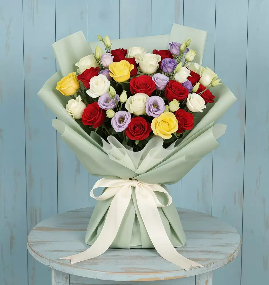 Букет цветов из: Розы в Семикаракорске