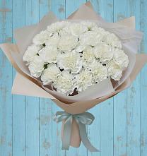 Букет цветов из:  Гвоздики в Семикаракорске