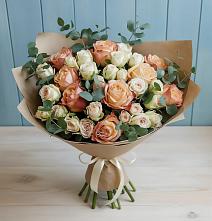 Букет цветов из:  Альстромерии и Розы в Семикаракорске